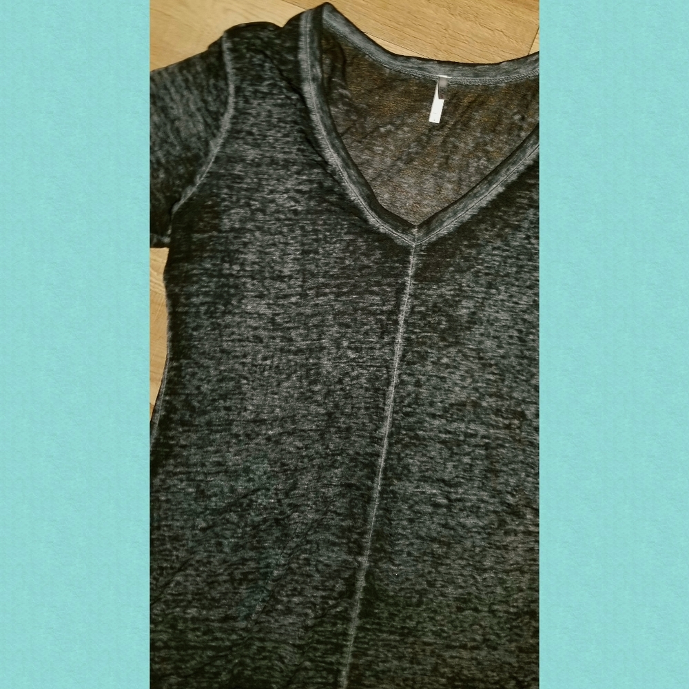 🆕️Women's BKE Core Top - Picture 3 of 3